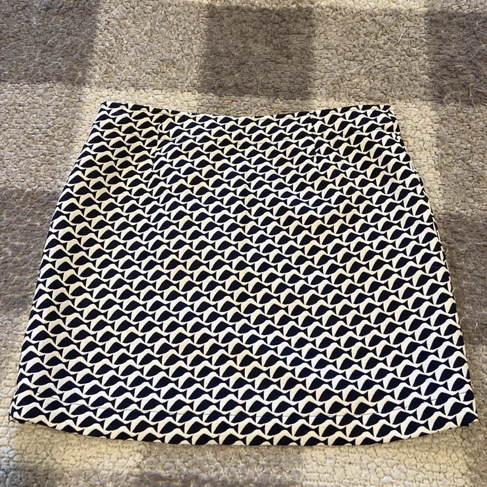 Nautical Vineyard Vines mini skirt size 2 - Picture 4 of 4